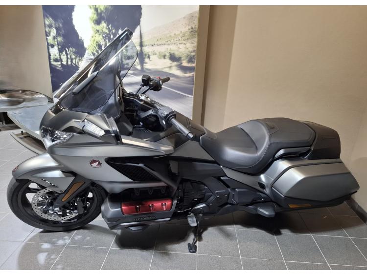 HONDA GL 1800 GOLDWING DCT