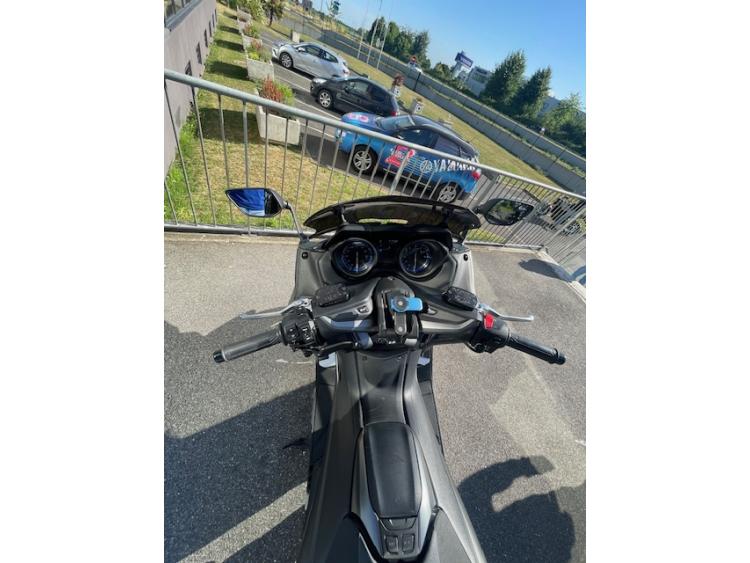 YAMAHA XP T-MAX 560