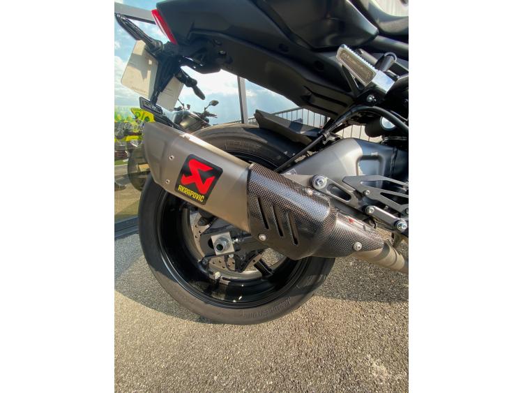 YAMAHA MT-10