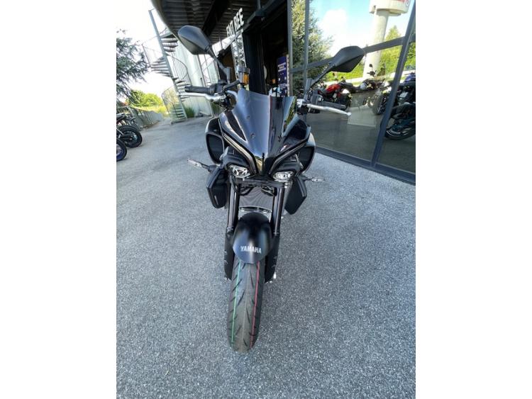 YAMAHA MT-10