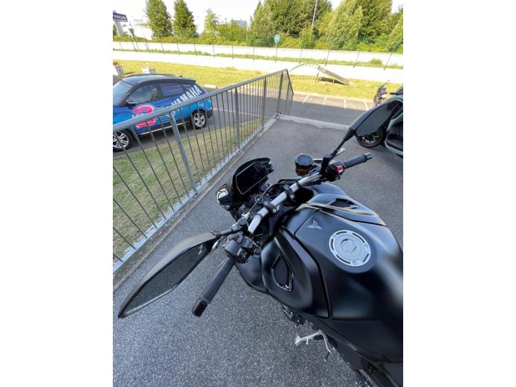 YAMAHA MT-10