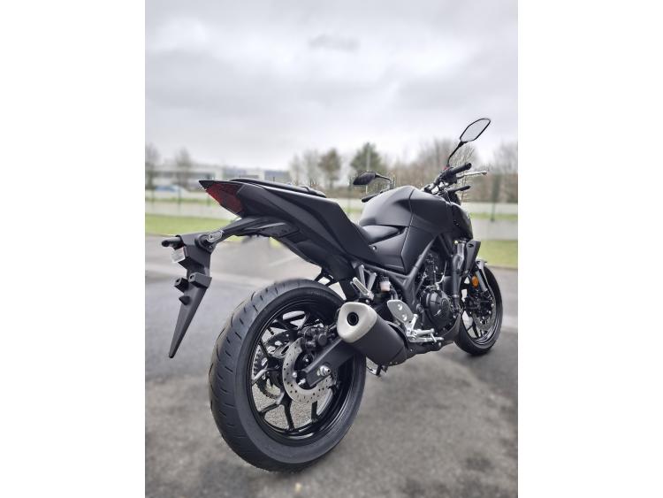 YAMAHA MT-03 300