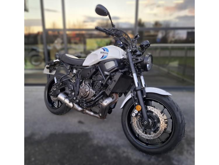 YAMAHA XSR 700