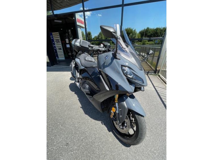 YAMAHA XP T-MAX 560 TECH MAX