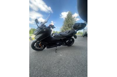 YAMAHA XP T-MAX 560 TECH MAX