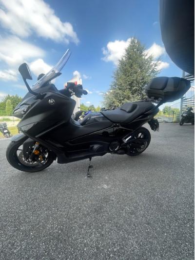 YAMAHA XP T-MAX 560 TECH MAX