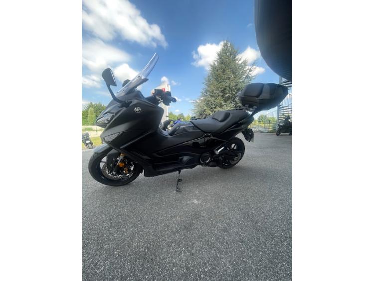 YAMAHA XP T-MAX 560 TECH MAX