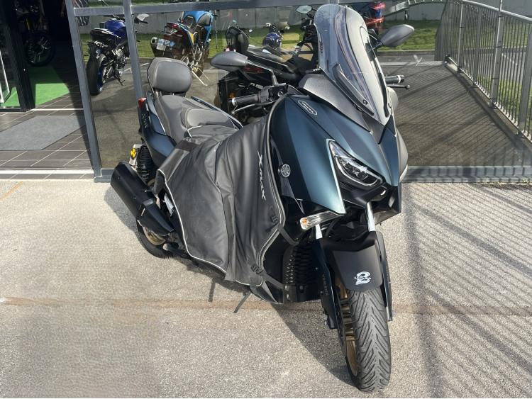 YAMAHA XMAX 300 Tech Max