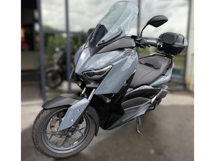 YAMAHA XMAX 300 Tech Max