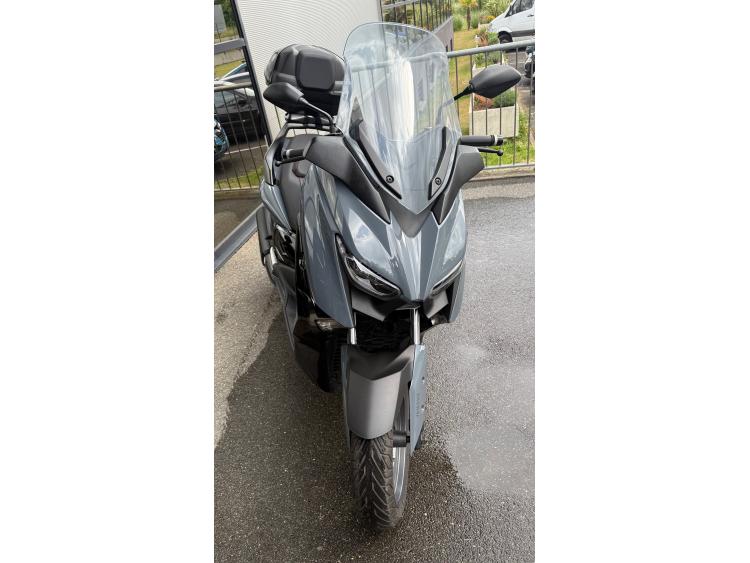 YAMAHA XMAX 300 Tech Max