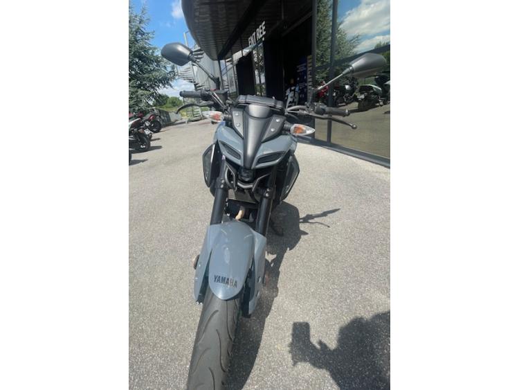 YAMAHA MT-125 ABS