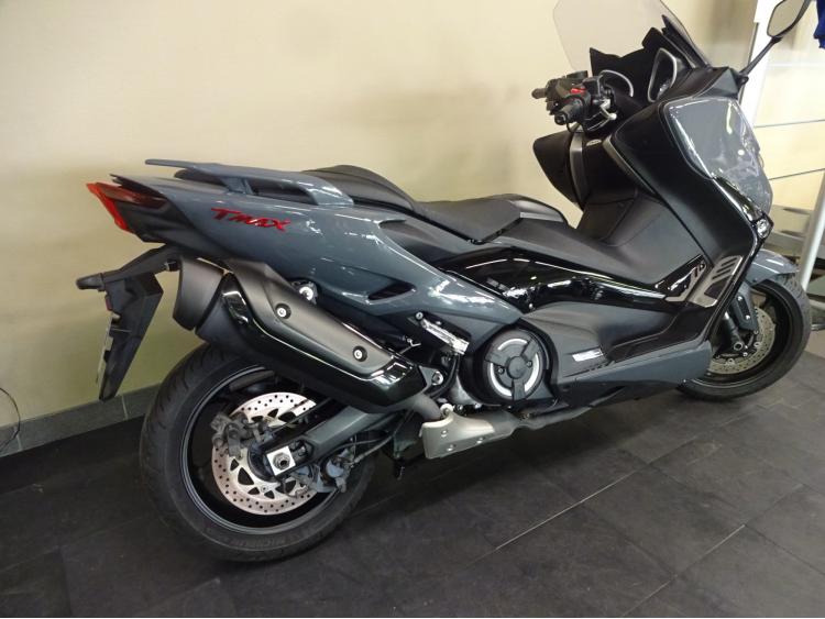 YAMAHA XP T-MAX 560 TECH MAX