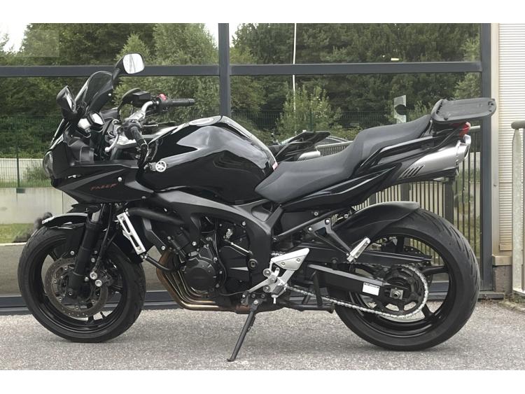 YAMAHA FZ6 (98CV)