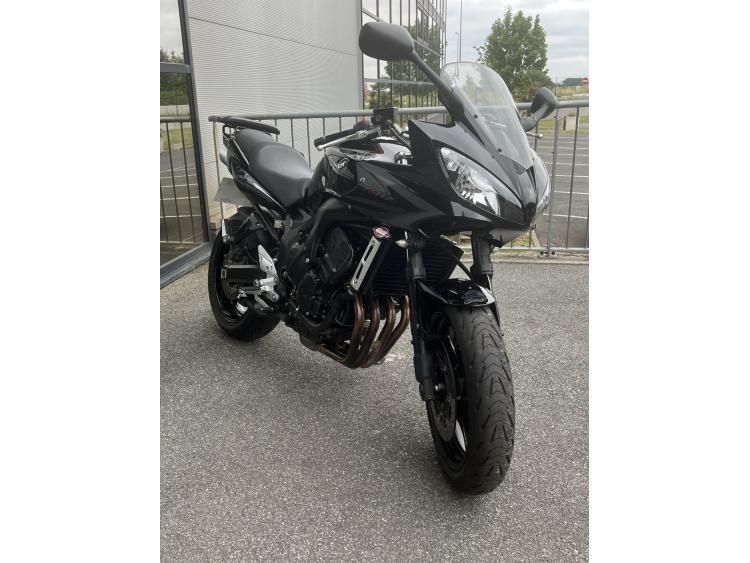 YAMAHA FZ6 (98CV)