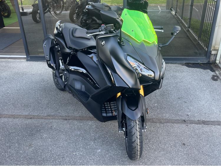 YAMAHA XP T-MAX 560 TECH MAX