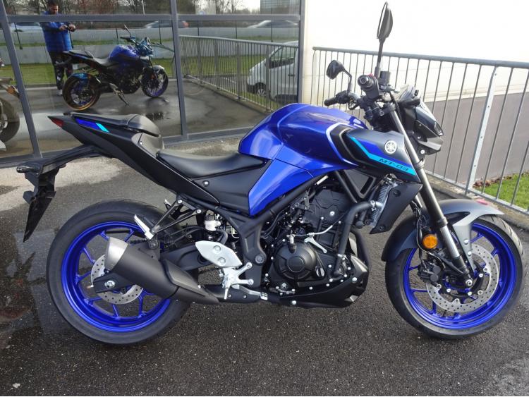 YAMAHA MT-03