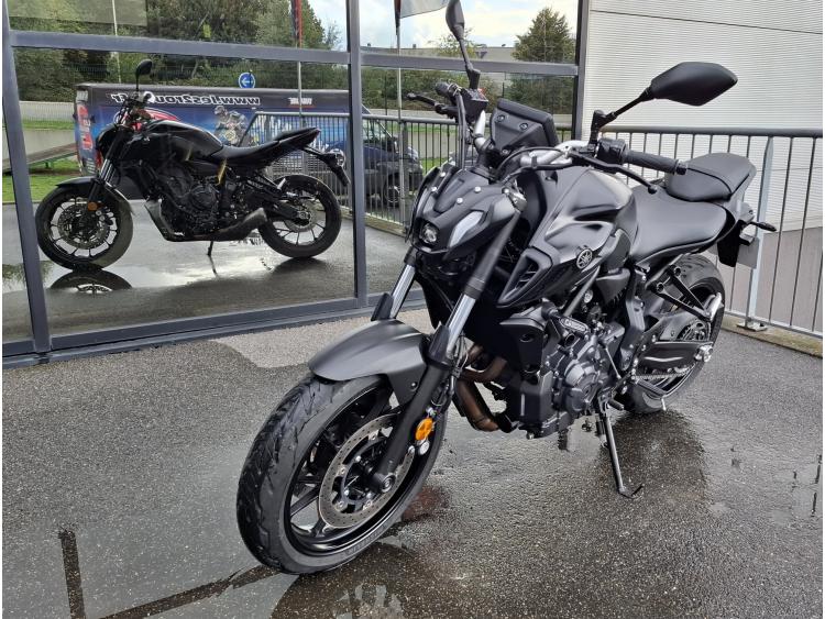 YAMAHA MT-07
