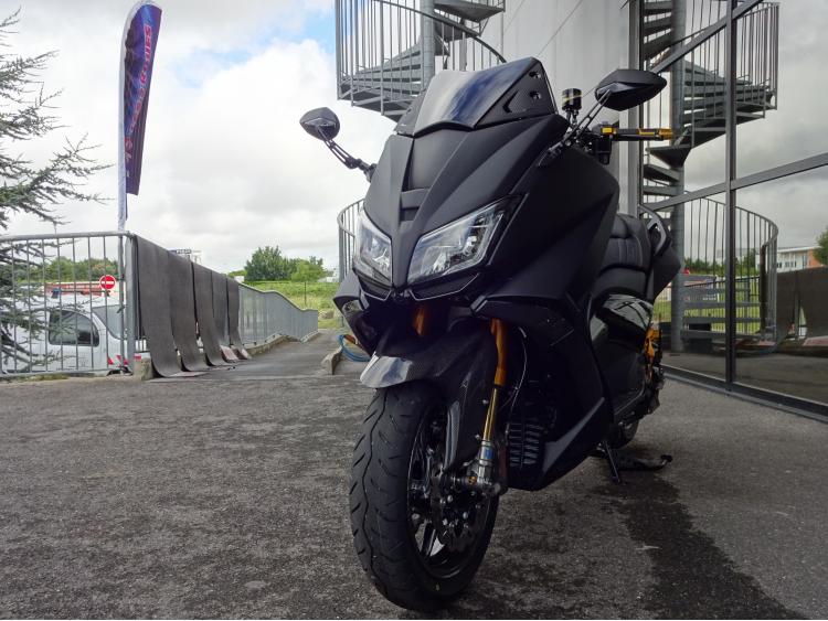TMAX 530 CARBOHL