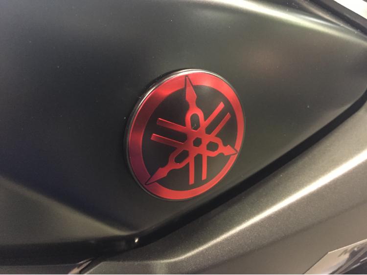 MT09 MAT / RED